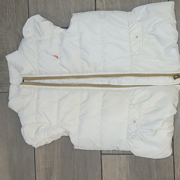 Girls 4T Nautica Bubble Vest in White with Gold Zipper. - Picture 1 of 6